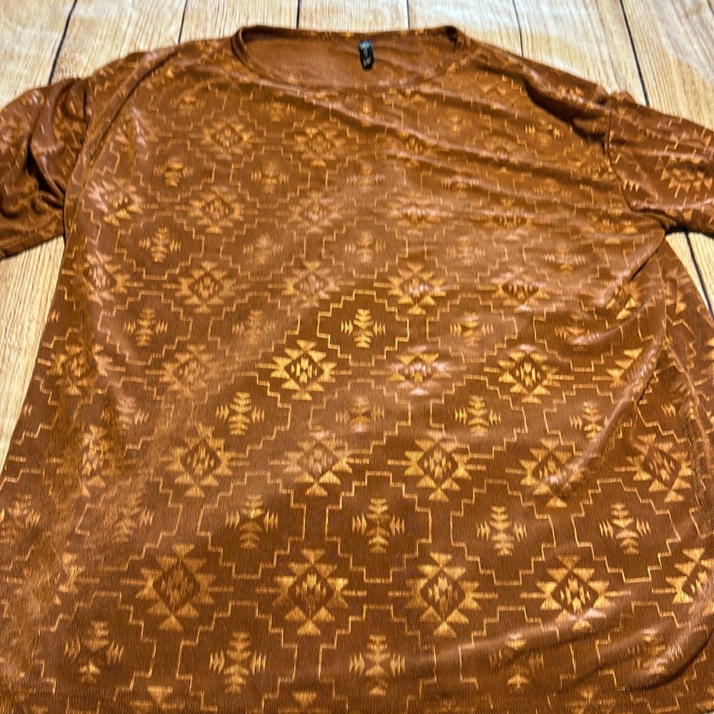 Gently Used Aztec Mesh Shirt size Large/XL combo